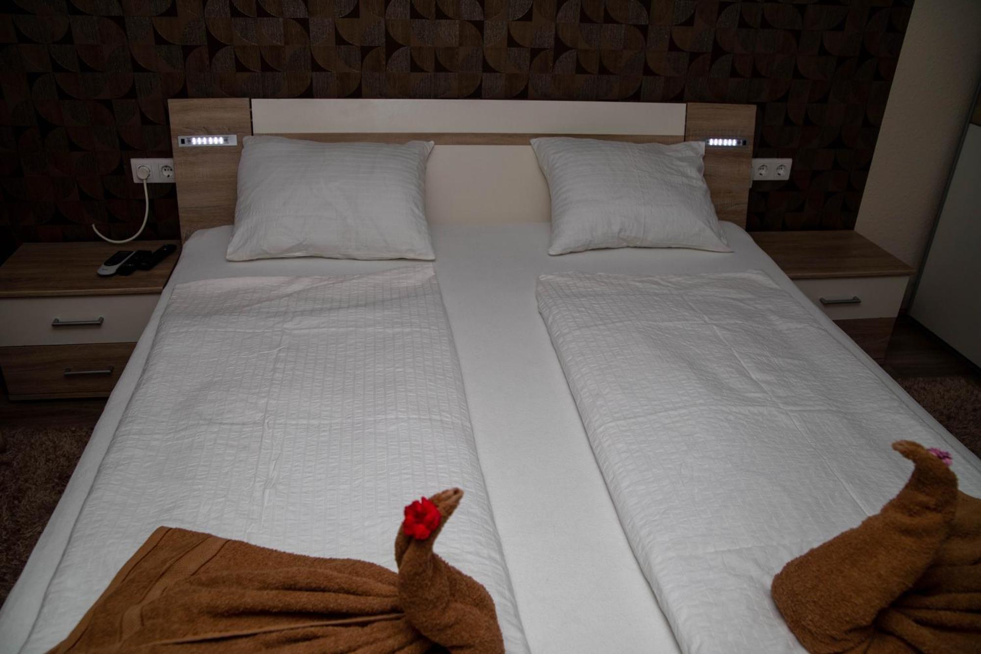 Boroka Vendeghaz Turkeve Hotel ภายนอก รูปภาพ