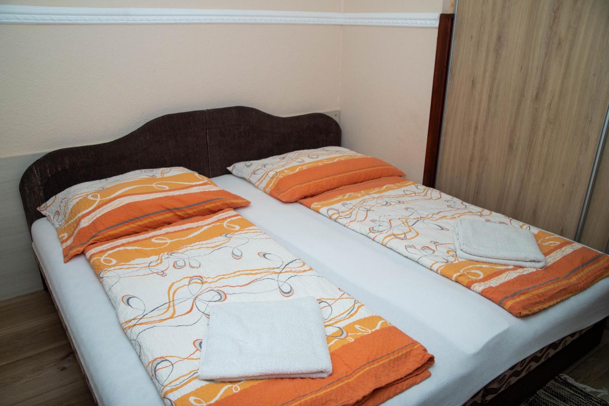 Boroka Vendeghaz Turkeve Hotel ภายนอก รูปภาพ