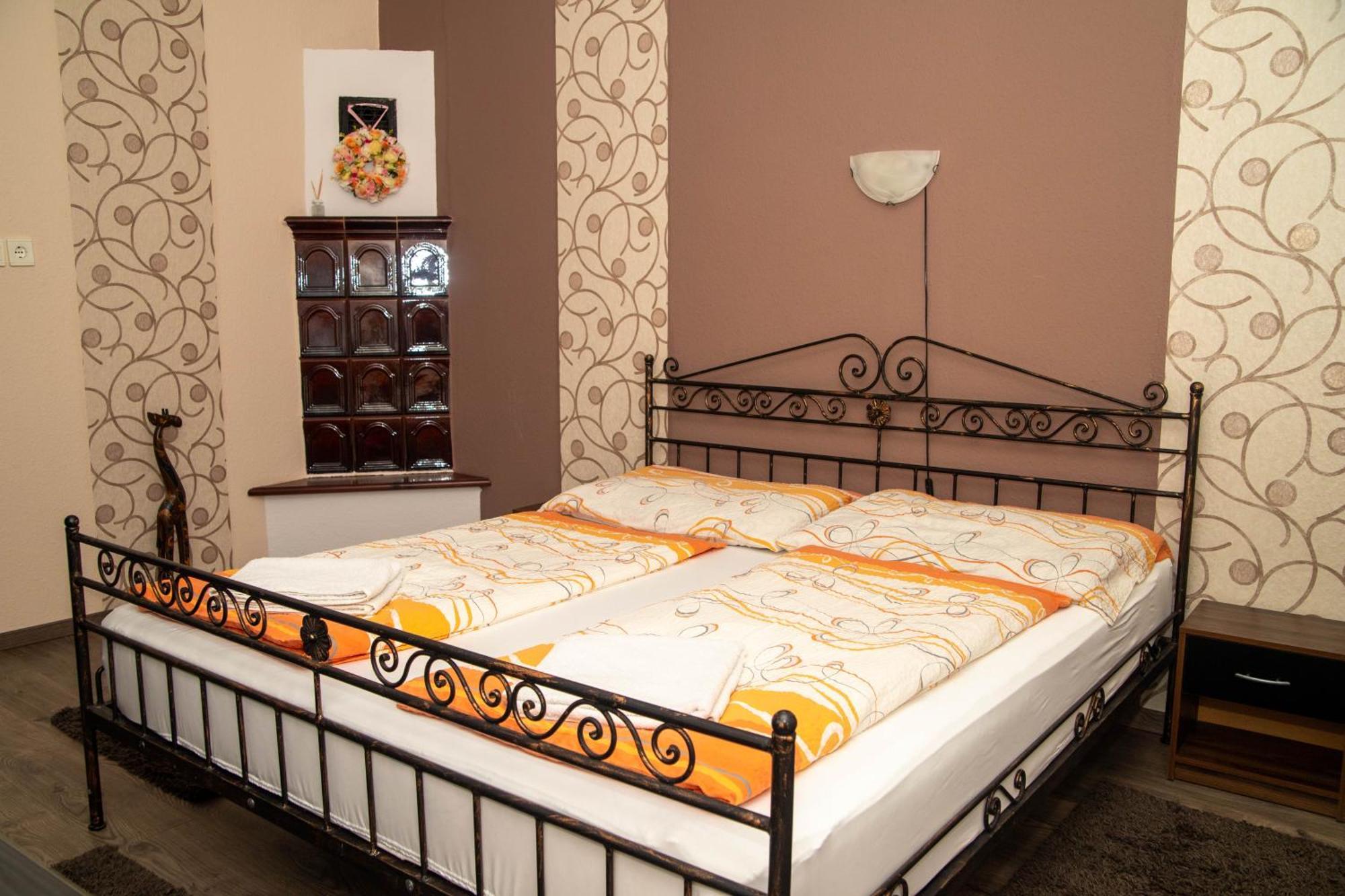 Boroka Vendeghaz Turkeve Hotel ภายนอก รูปภาพ